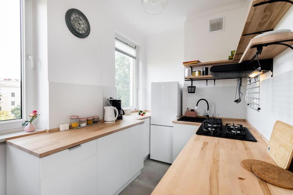 Ferienwohnung Ciche Studio, Blisko Metra Politechnika, Parking Warschau Exterior foto